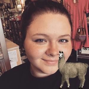 Meet your Posher, Alexis